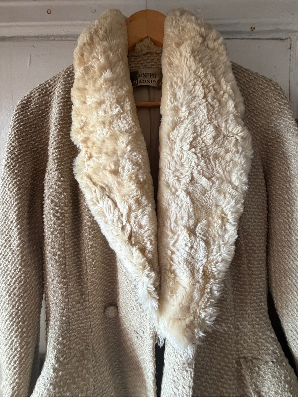 VINTAGE 60s/70s Joseph Magnin Faux Fur Trim Mod Jacket ✨